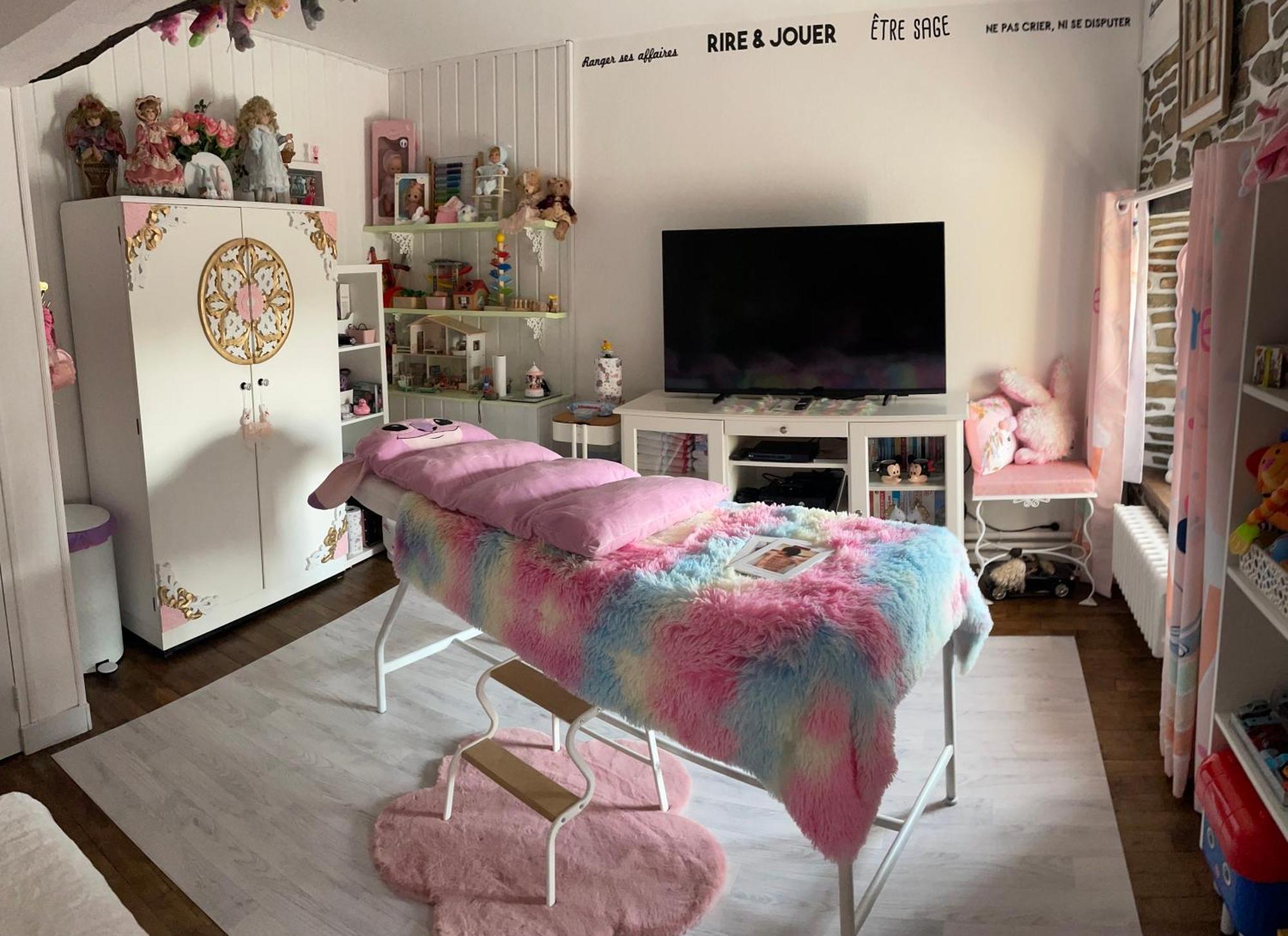 Chambre Du Retour En Enfance - Abdl Dol-de-Bretagne Exterior foto